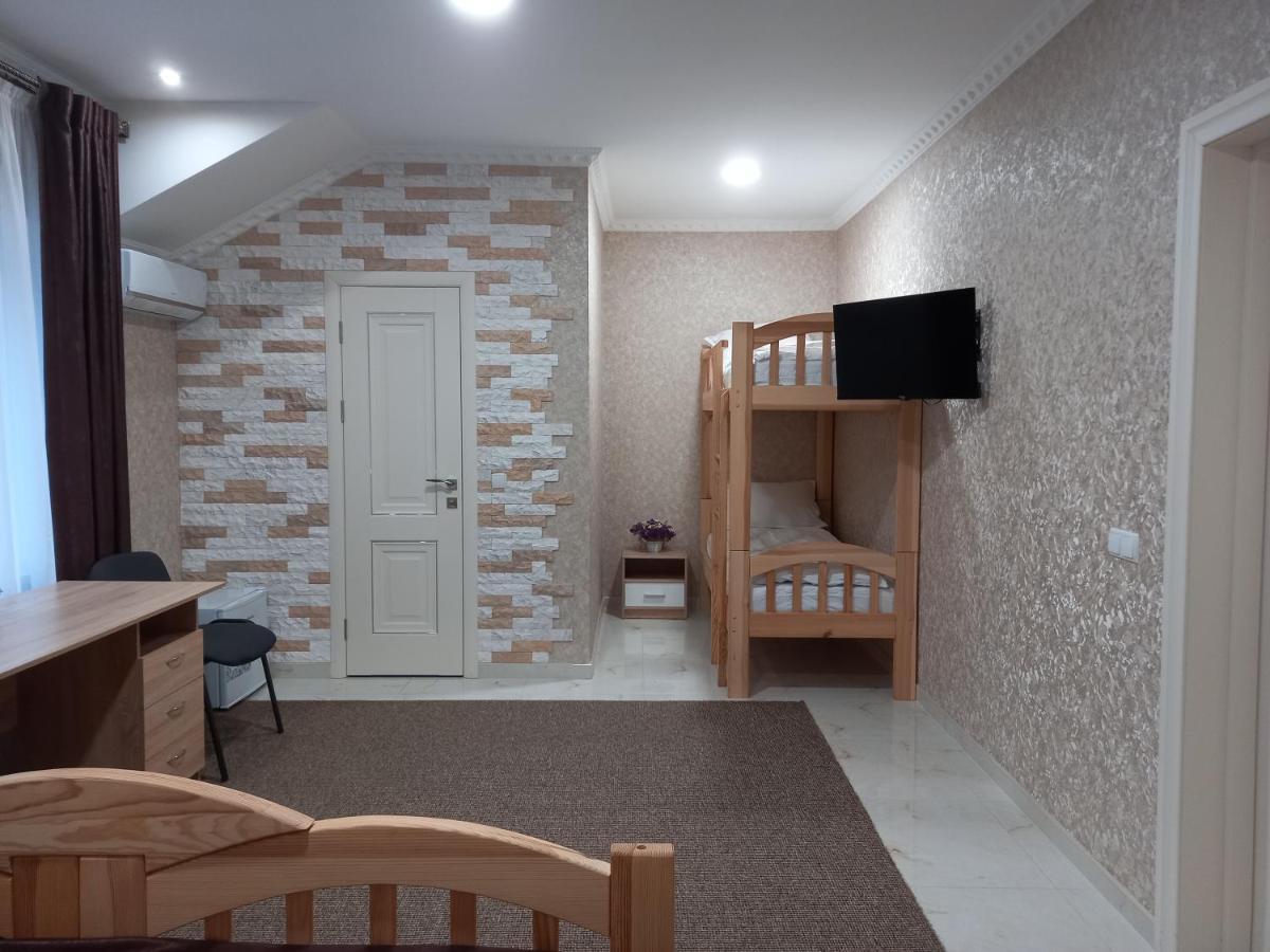 Готель River House Uman Exterior photo