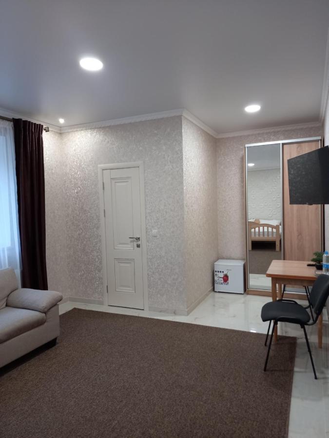 Готель River House Uman Exterior photo