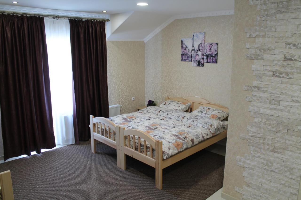 Готель River House Uman Exterior photo